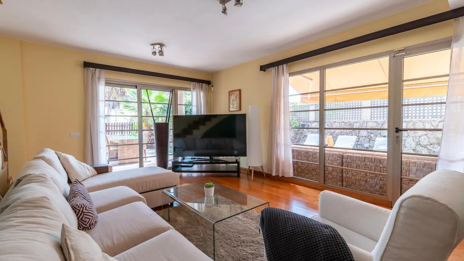 Chalet Serenity Villa Tauro Mogan